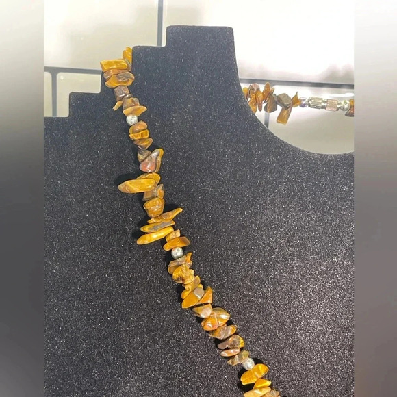 Vintage Tiger Eye Gemstone Necklace - Picture 3 of 9